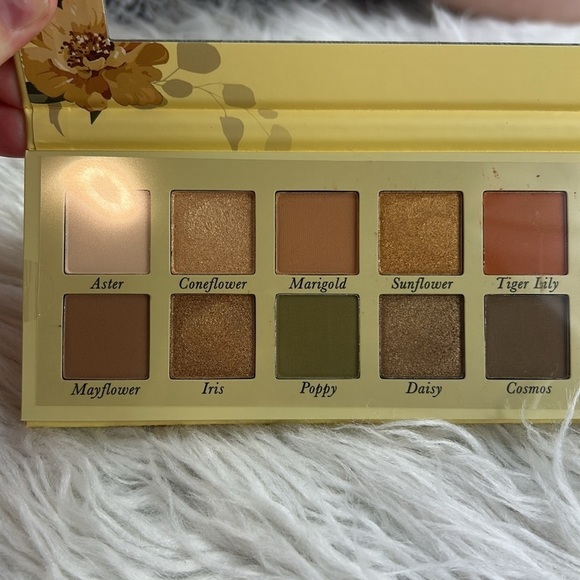 Laura Geller Wildflower Wishes Palette - Picture 5 of 6